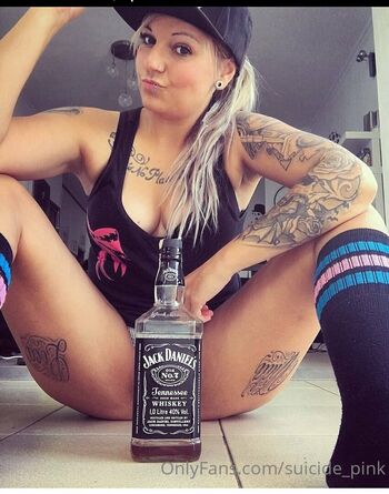 suicide_pink Leaked Nude OnlyFans (Photo 1)