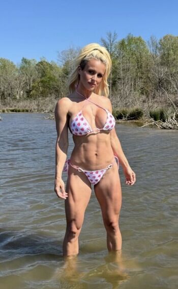 Summer Mae Leaked Nude OnlyFans (Photo 6)