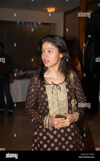 Sunidhi Chauhan Leaked Nude OnlyFans (Photo 5)