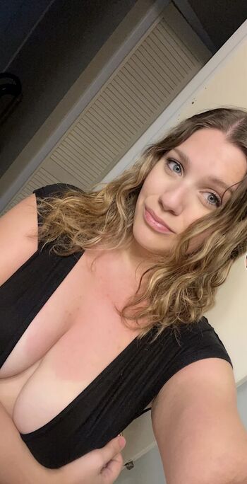 Sunshinegirl303 Leaked Nude OnlyFans (Photo 3)