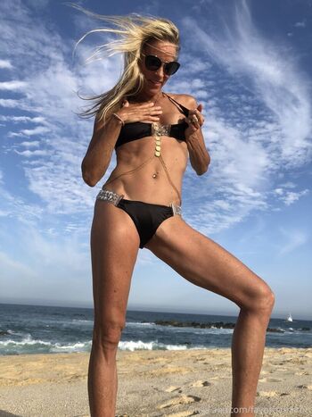 Suzy Favor Hamilton Leaked Nude OnlyFans (Photo 81)