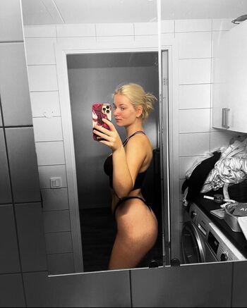 SwedishJossanQueen Leaked Nude OnlyFans (Photo 1)