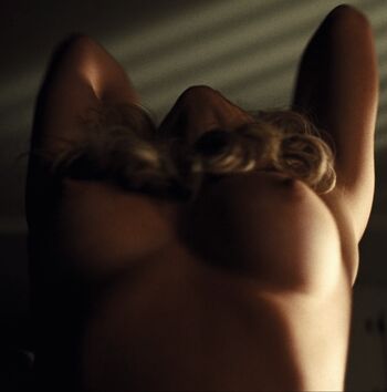 Sydney Sweeney Leaked Nude OnlyFans (Photo 4001)