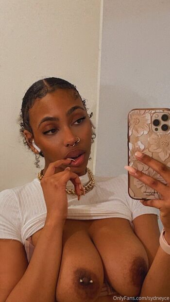 sydneyce Leaked Nude OnlyFans (Photo 12)