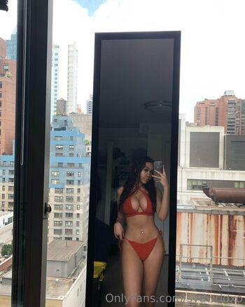sydswrldxo
