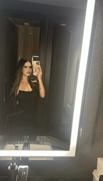 syrianaagodessa Leaked Nude OnlyFans (Photo 12)