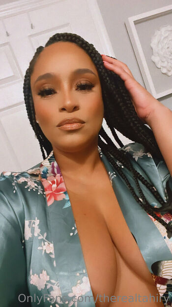 Tahiry Leaked Nude OnlyFans (Photo 7)