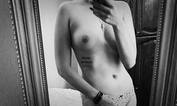 TanuXaPacman Leaked Nude OnlyFans (Photo 4)