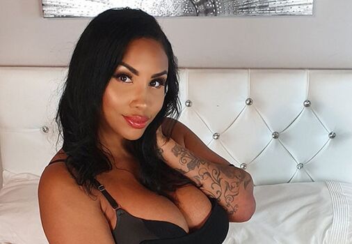 Tanya Renai Leaked Nude OnlyFans (Photo 1)