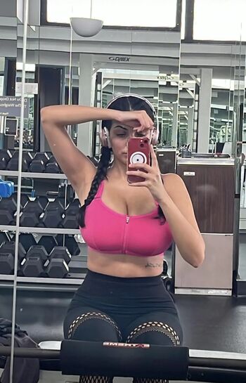 Tara Yazdi Leaked Nude OnlyFans (Photo 49)