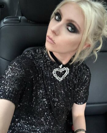Taylor Momsen
