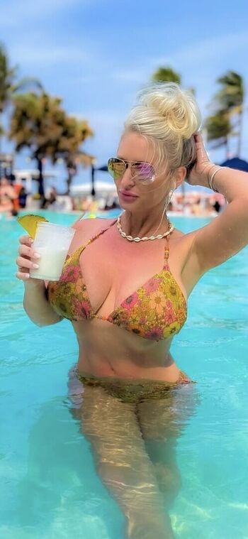 Texas Hotwife