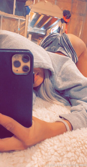 thatonecargirl456 Leaked Nude OnlyFans (Photo 5)