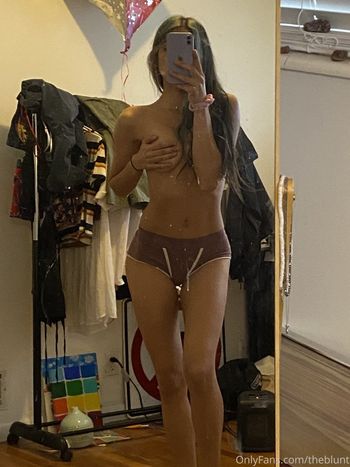 theblunt Leaked Nude OnlyFans (Photo 12)