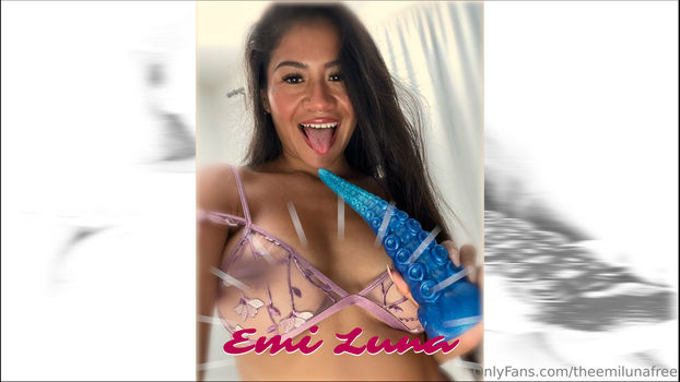 theemilunafree Leaked Nude OnlyFans (Photo 20)