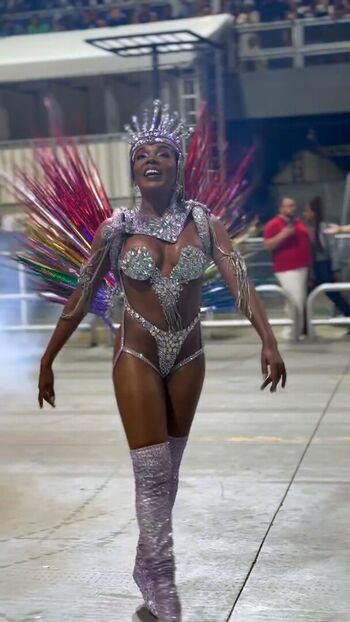 Thelma Assis Leaked Nude OnlyFans (Photo 4)