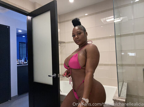 therealchanellealicia Leaked Nude OnlyFans (Photo 7)