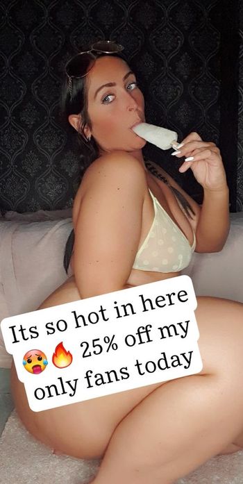 Thicc_curvy_princess Leaked Nude OnlyFans (Photo 17)