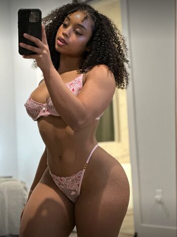 Thicc Thighs