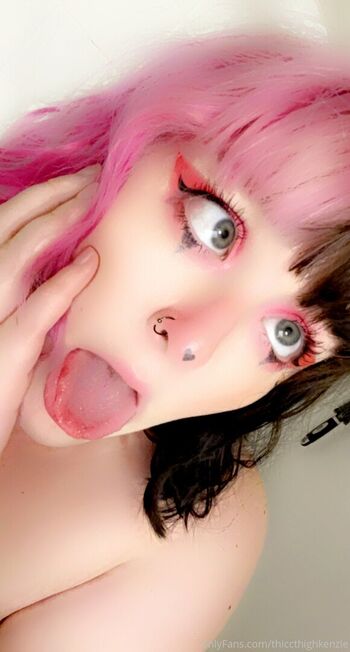 thiccthighkenzie Leaked Nude OnlyFans (Photo 23)