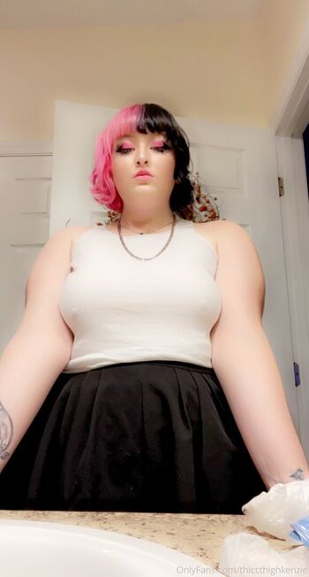 thiccthighkenzie