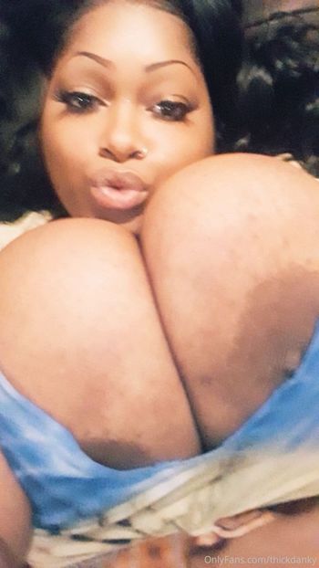 thickdanky Leaked Nude OnlyFans (Photo 16)