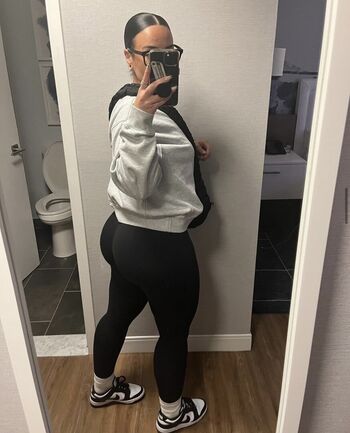 Thickfrenchie Leaked Nude OnlyFans (Photo 14)