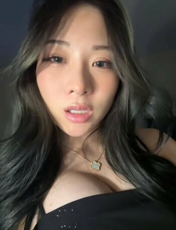 Tien Le Leaked Nude OnlyFans (Photo 2)