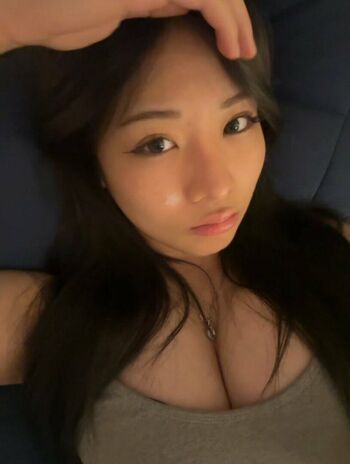 Tien Le Leaked Nude OnlyFans (Photo 3)