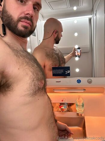 tiktokcody Leaked Nude OnlyFans (Photo 44)