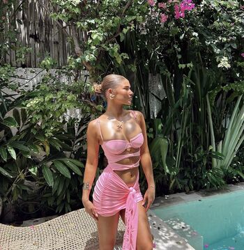 Tillybartram Leaked Nude OnlyFans (Photo 3)