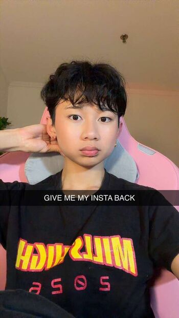 Tinglun Su Leaked Nude OnlyFans (Photo 3)