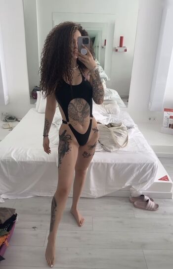 Tizeax Leaked Nude OnlyFans (Photo 7)