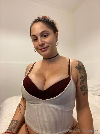 toiaxxx