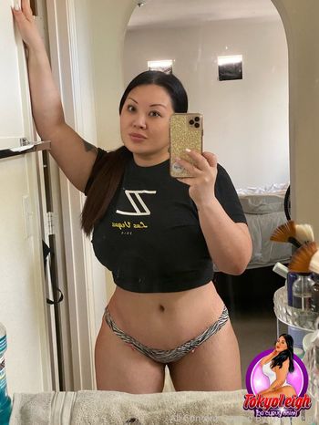 tokyoleigh Leaked Nude OnlyFans (Photo 23)