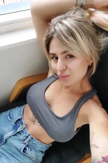 tomadubi Leaked Nude OnlyFans (Photo 3)