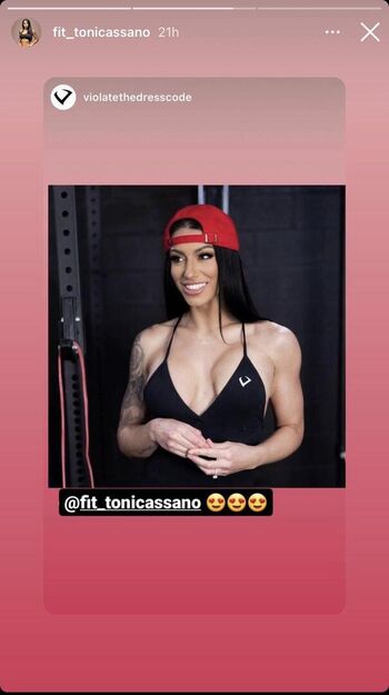 Toni Berenato Leaked Nude OnlyFans (Photo 9)