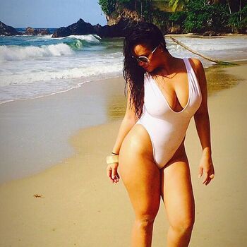 Toni Salina Chee Young Leaked Nude OnlyFans (Photo 20)