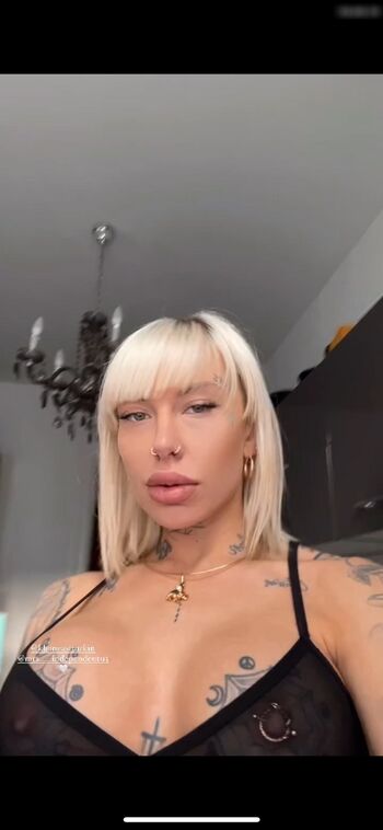Toni Trips