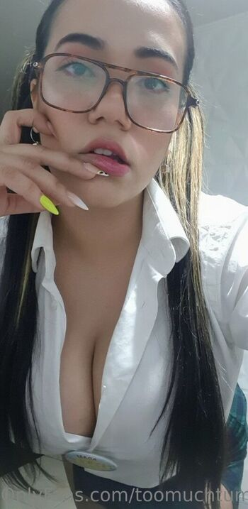Toomuchtumbao