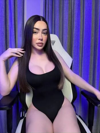 TS Aliyah Rose Leaked Nude OnlyFans (Photo 4)
