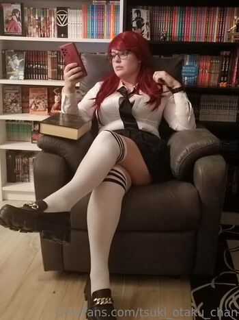 tsuki_otaku_chan