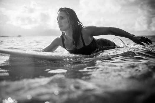 Tulsi Gabbard Leaked Nude OnlyFans (Photo 30)