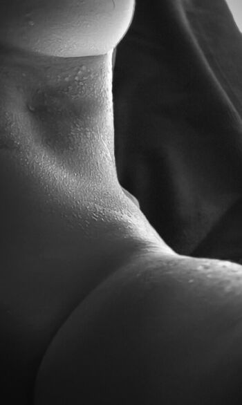 Ukraine Mega Leaked Nude OnlyFans (Photo 81)