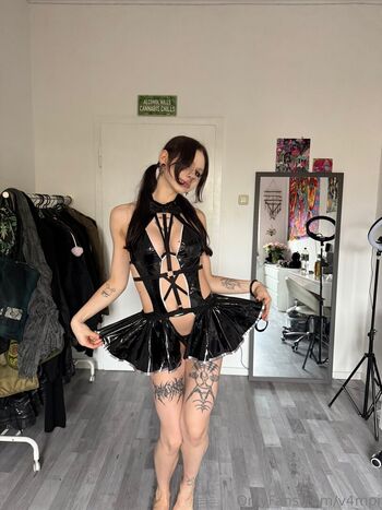 v4mpi Leaked Nude OnlyFans (Photo 2)