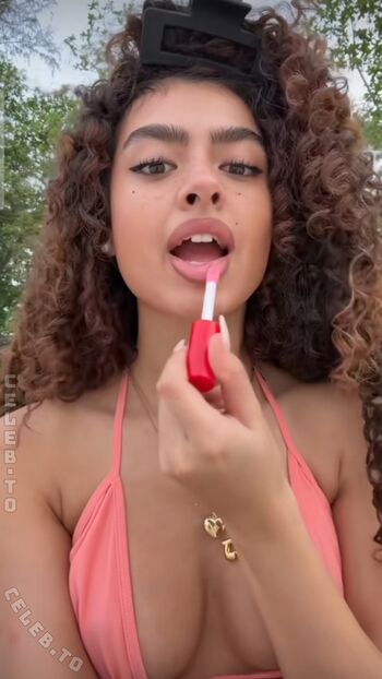 V7ena Leaked Nude OnlyFans (Photo 8)