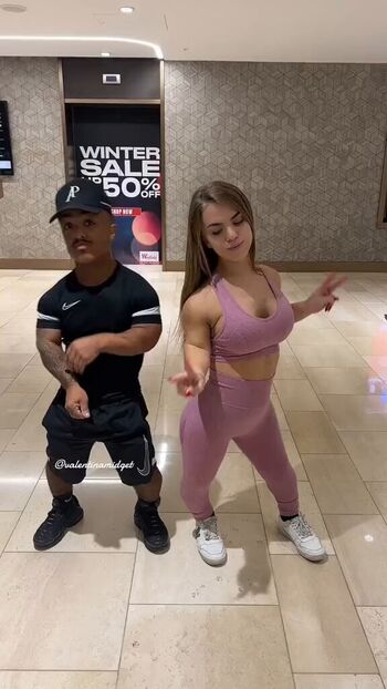 Valentina Midget