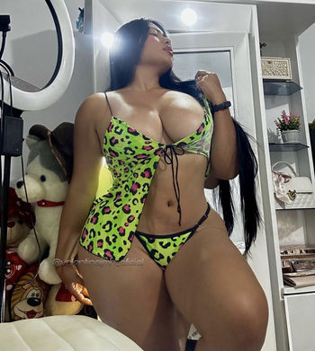 Valentinajmh_oficial Leaked Nude OnlyFans (Photo 7)