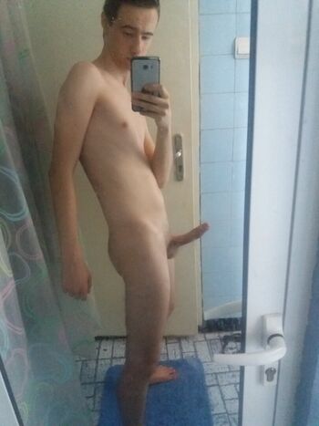 Valeto1204 Leaked Nude OnlyFans (Photo 9)