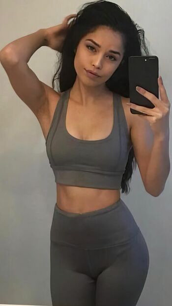 Valkyrae